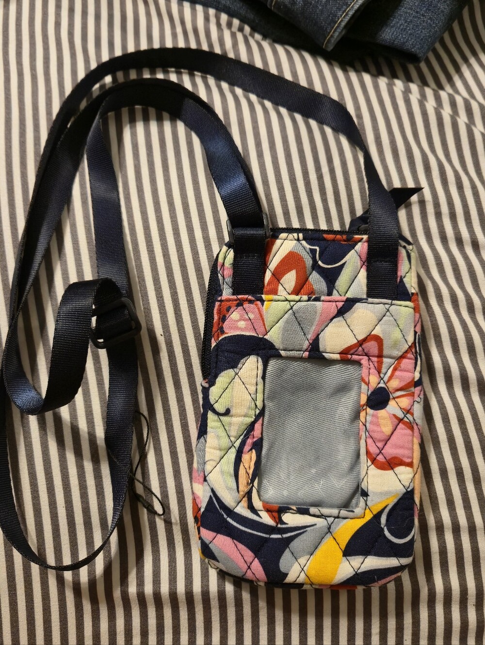 Vera Bradley Quilted Floral Crossbody Phone Pouch - Navy Floral